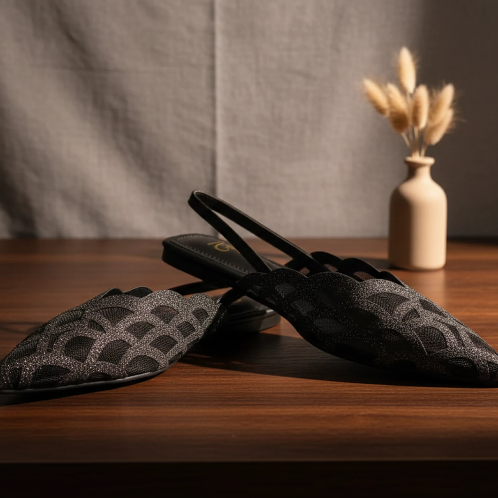 Black Lace Slingback Flats – Romantic & Refined – prod_fw29_4.webp